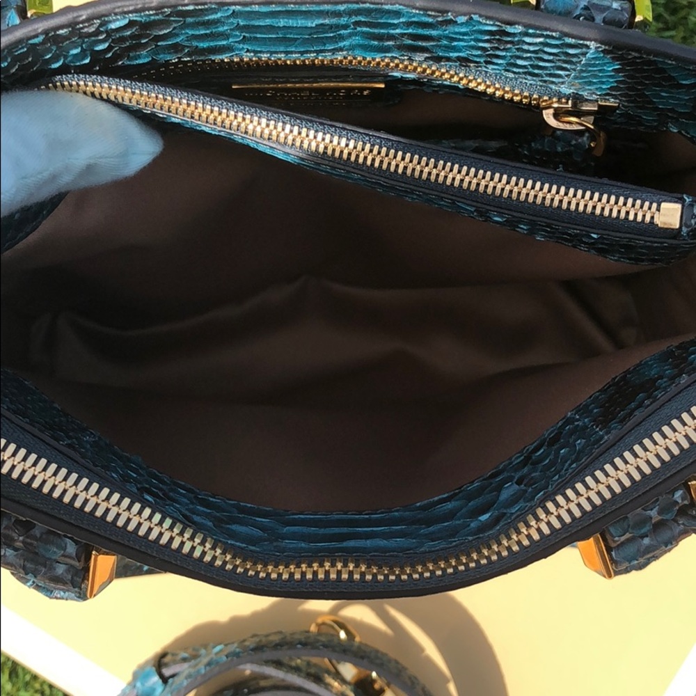 ๐ผ MK Genuine Python Satchel - Picture 5 of 8